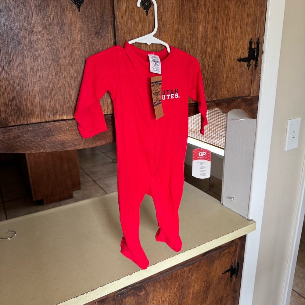 Utah Utes NCAA Infant Long Sleeve Romper 3-6 mon